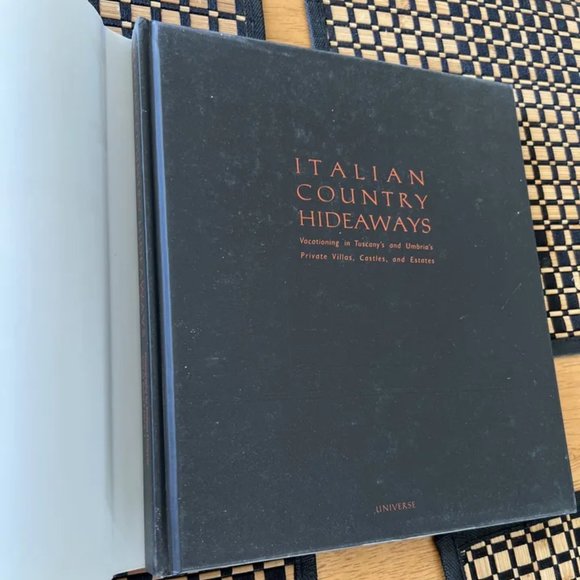 Italian Country Hideaways: Vacationing in Tuscany and Umbria's Most by Hurst - Picture 11 of 13